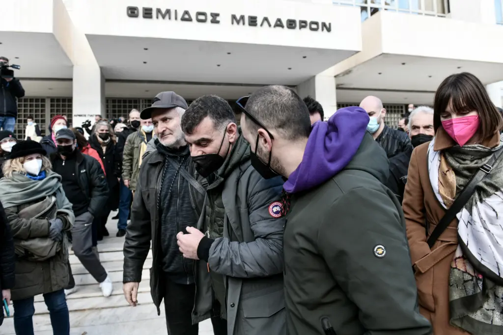 Νέα αναβολή για τον Κώστα Βαξεβάνη – Θα απολογηθεί στις 11 Μαρτίου