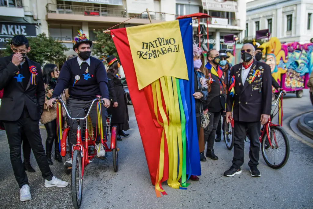 Αποκριάτικα έθιμα από διάφορες περιοχές σε όλη την Ελλάδα