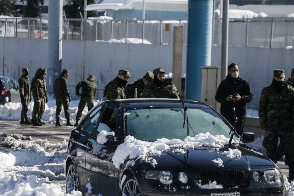 Ανοίγει σήμερα Παρασκευή η πλατφόρμα για την αποζημίωση των 2.000 ευρώ σε όσους εγκλωβίστηκαν στην Αττική Οδό