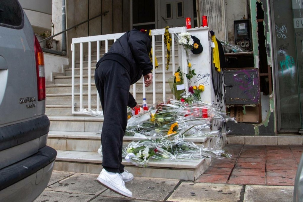Σφίγγει ο κλοιός για τους δολοφόνους του 19χρονου Άλκη – Το μεσημέρι στη Βέροια το “αντίο” (vids)