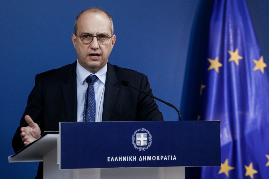 Ο Γιάννης Οικονόμου “κατακεραυνώνει” τον Τσίπρα – “Επικίνδυνα απλοϊκός, αγνοεί τη διεθνή πραγματικότητα”