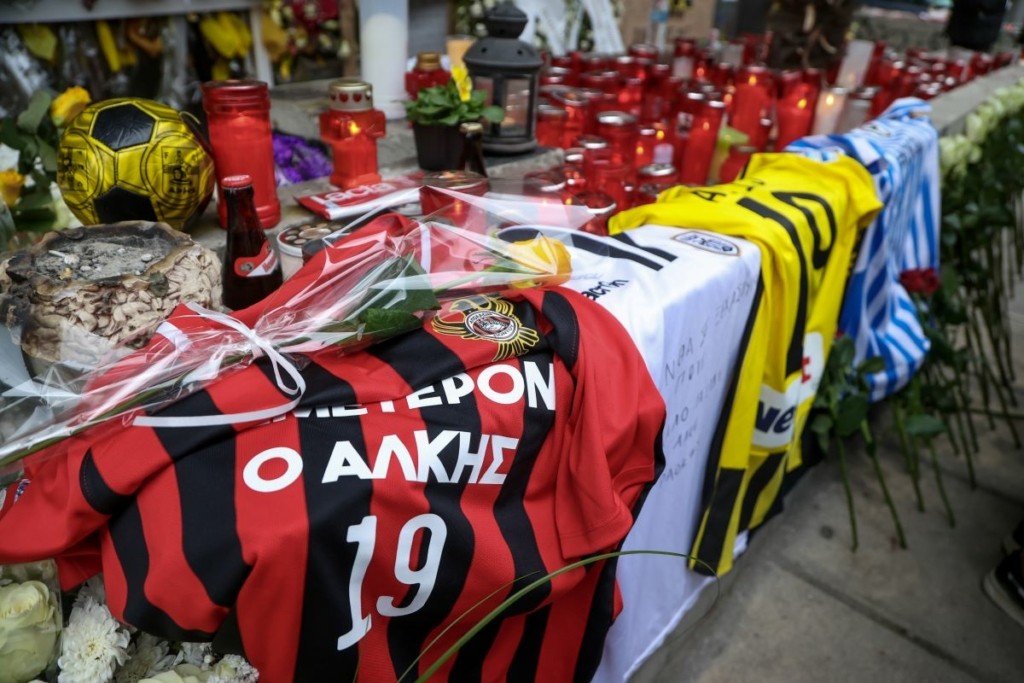 Στοχευμένα τα χτυπήματα των δολοφόνων του Άλκη – “Ήξεραν πως να τον σκοτώσουν και το πέτυχαν” λέει ιατροδικαστής