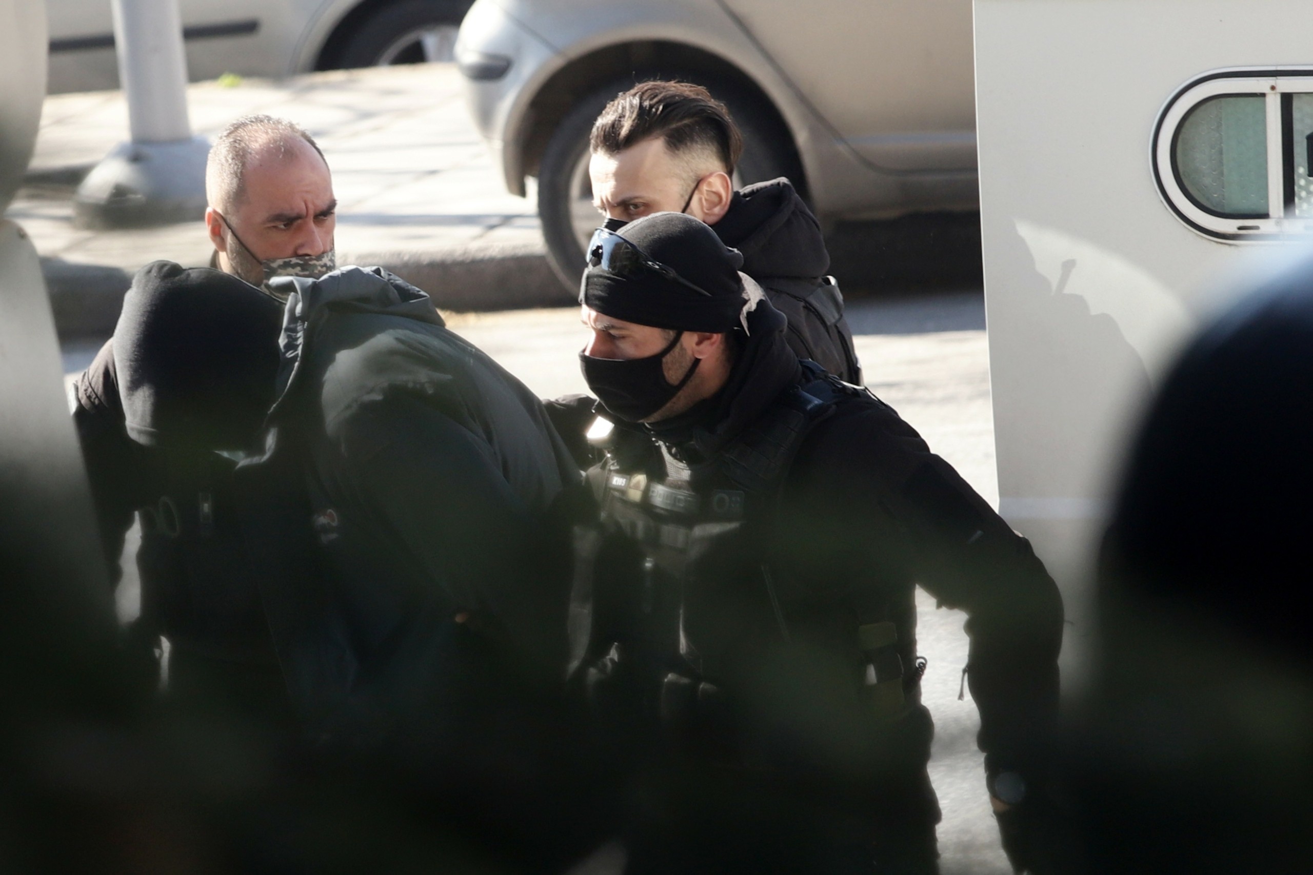Απολογούνται στην ανακρίτρια δύο ακόμα συλληφθέντες για τη δολοφονία του Άλκη (vid)