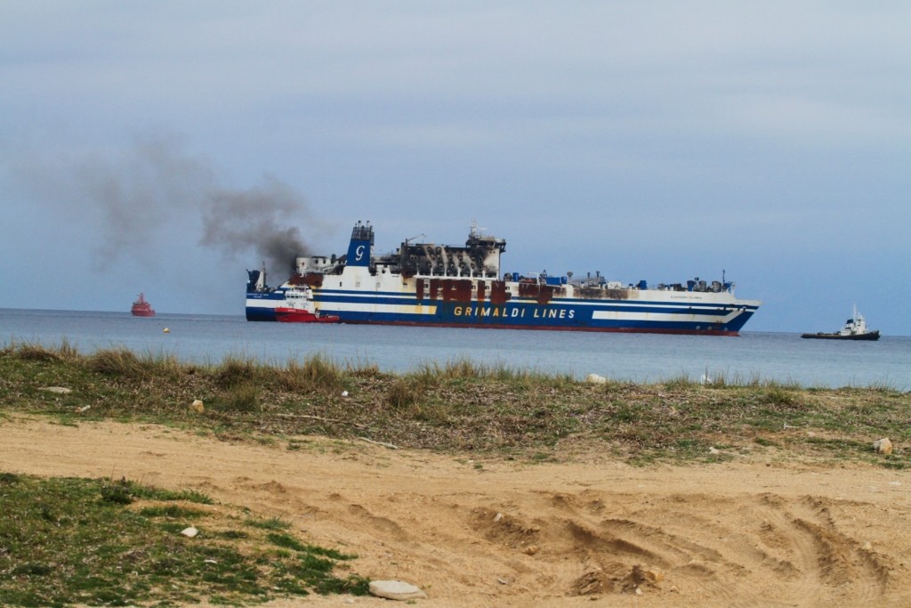 “Όλα ήταν όπως πρέπει στο γκαράζ και τις καμπίνες ” του Euroferry Olympia λέει η εταιρεία – “Μάχη” για τους 10 αγνοούμενους