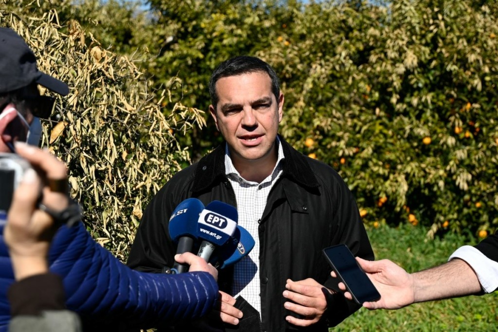 Ο Αλέξης Τσίπρας συναντήθηκε με αγρότες στην Αργολίδα και εξαπέλυσε επίθεση στην κυβέρνηση