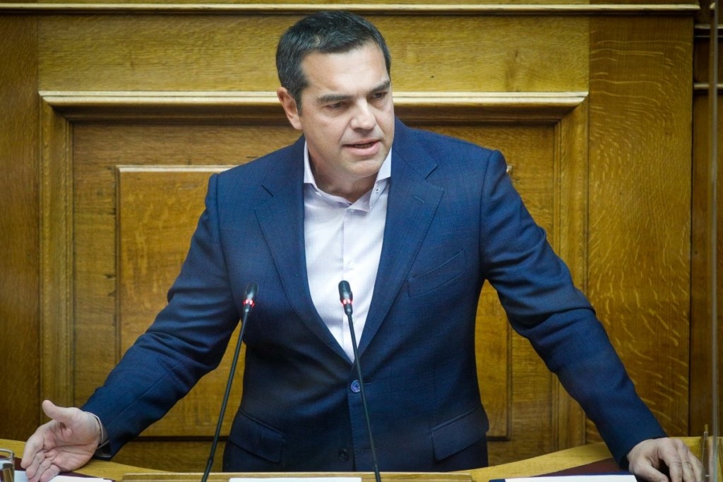 Ξεσπάθωσε ο Αλέξης Τσίπρας από τη Βουλή για το πάρτι “διασπάθισης” του δημοσίου χρήματος