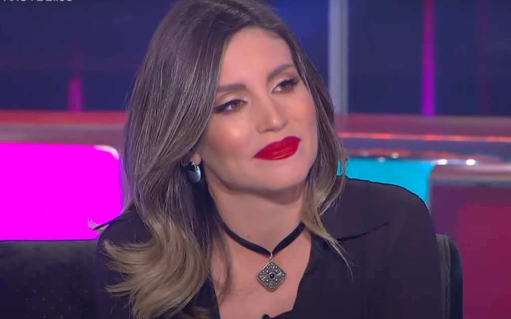 Η Αθηνά Οικονομάκου μιλά με αφοπλιστική ειλικρίνεια για τη μητρότητα – Τι αποκαλύπτει για τα παιδιά της (pic & vid)
