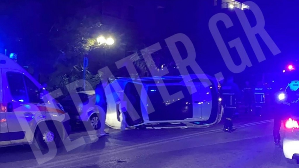 Απίστευτο τροχαίο στη Λεωφόρο Βουλιαγμένης – Ι.Χ. γύρισε “τούμπα”