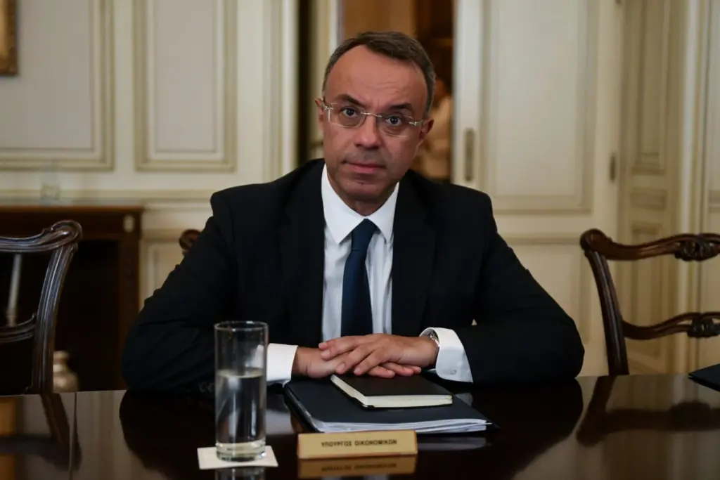 Μεταβαίνει στο Παρίσι ο Χρήστος Σταϊκούρας για Eurogroup και Ecofin
