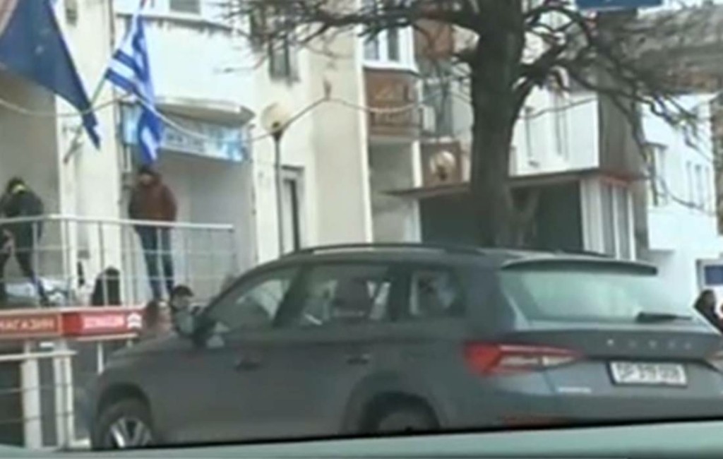 Εκκενώνεται το προξενείο της Ελλάδας στη Μαριούπολη – Απομακρύνονται διπλωμάτες και δημοσιογράφοι