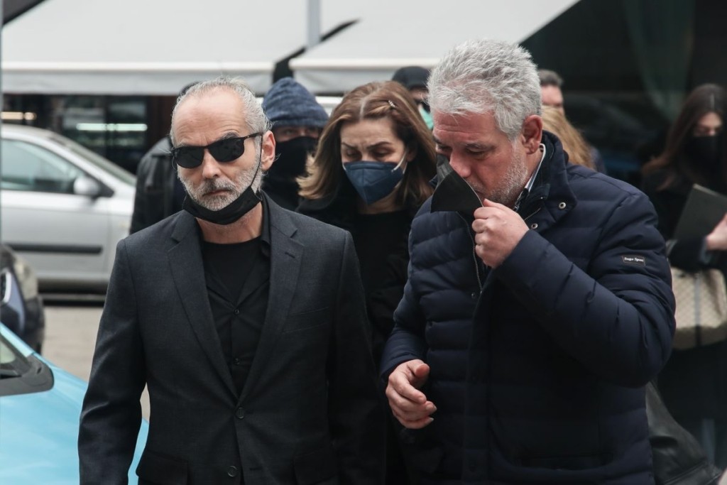 Στα δικαστήρια ο πατέρας και οι φίλοι του Άλκη – Η συνάντηση με τον ανακριτή και το μήνυμα Κούγια (pic)