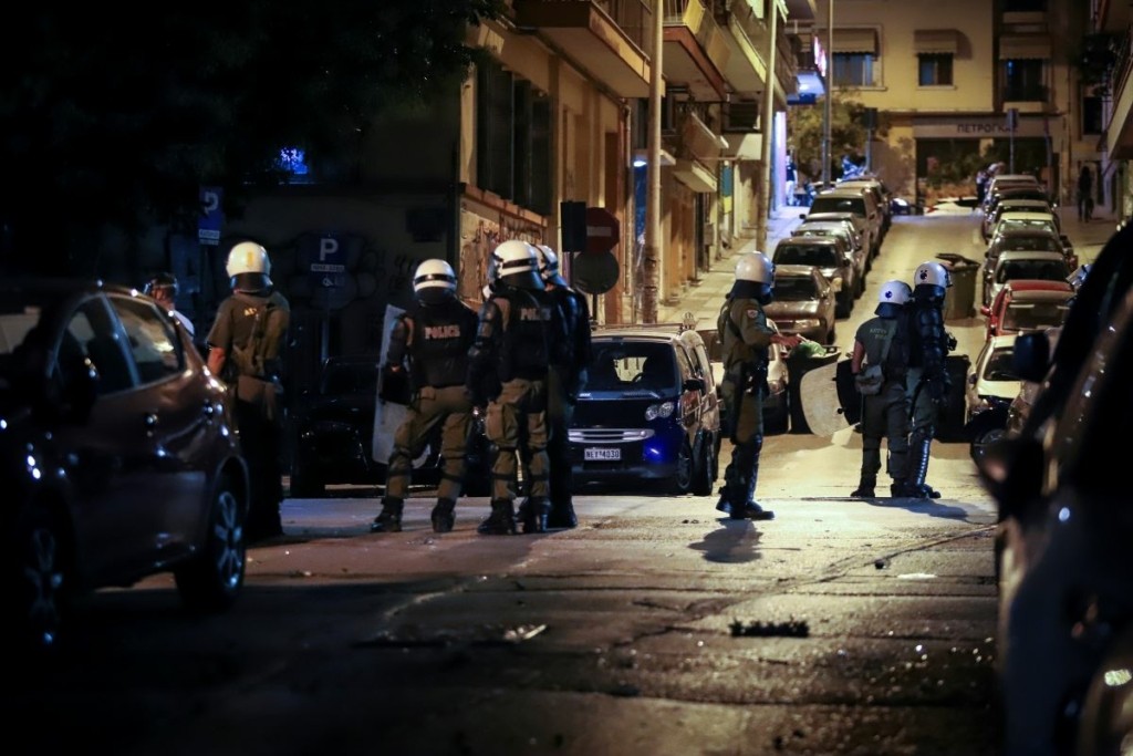 Δύο συλλήψεις μετά τις επιχειρήσεις της ΕΛ.ΑΣ στους οπαδικούς συνδέσμους της Θεσσαλονίκης – Τα απίστευτα ευρήματα των αστυνομικών