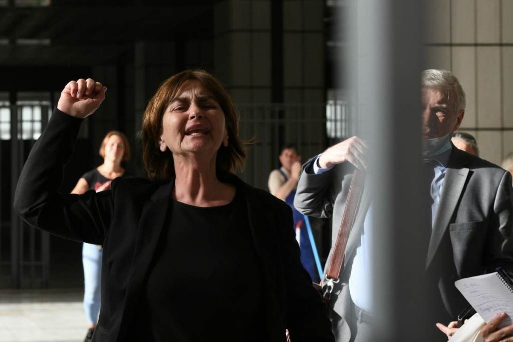 “Χαροκαμένη μάνα, τι θα περάσεις στο εξής” – Το σπαρακτικό μήνυμα της μητέρας της Ελένης Τοπαλούδη στη μάνα του αδικοχαμένου Άλκη