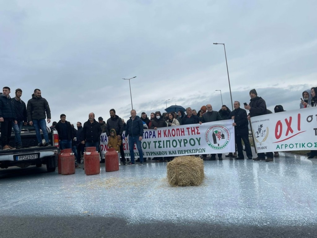 Ετοιμάζουν δυναμικές κινητοποιήσεις οι αγρότες – Ζητούν συνάντηση με Μητσοτάκη (vids)