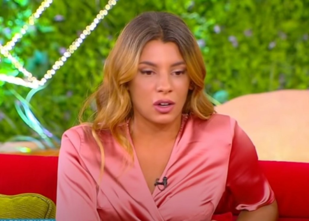 Η απίστευτη ερώτηση της Καινούργιου που έφερε σε αμηχανία την Μαριαλένα Ρουμελιώτη