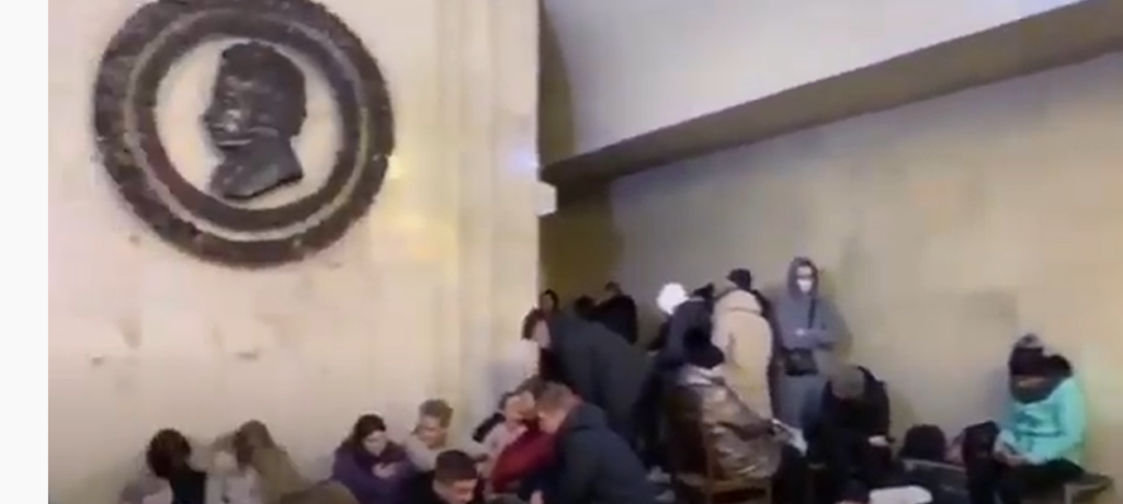 Μάχες στην Ουκρανία γύρω από τα πυρηνικά απόβλητα στο Τσέρνομπιλ – Σταθμοί του Μετρό έγιναν καταφύγια (vids)