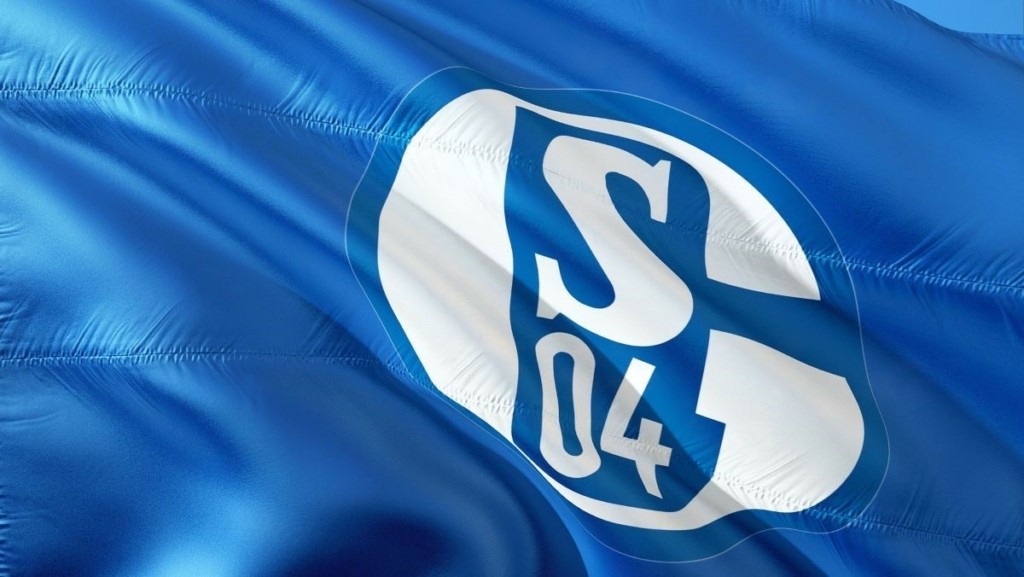 Η Σάλκε τερματίζει τη συνεργασία της με τη Gazprom λόγω της εισβολής στην Ουκρανία