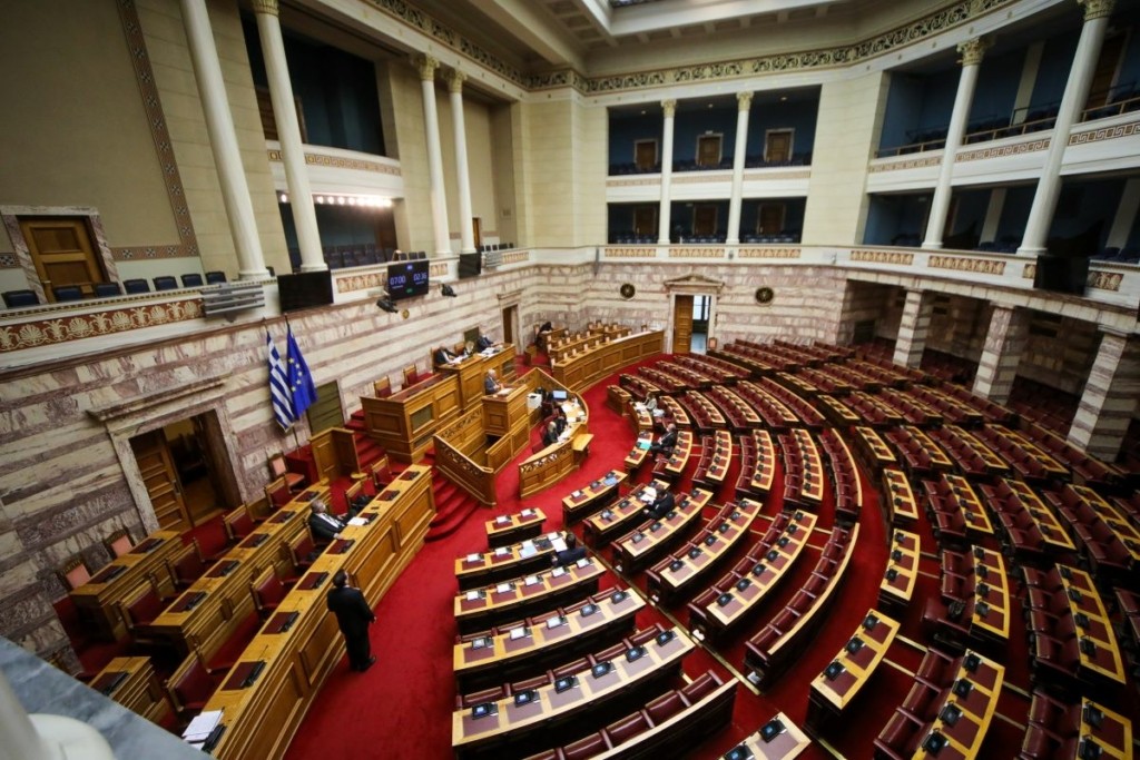 Υπερψηφίστηκε με 157 “Ναι” το νομοσχέδιο για τον εκσυγχρονισμό του ΕΦΚΑ