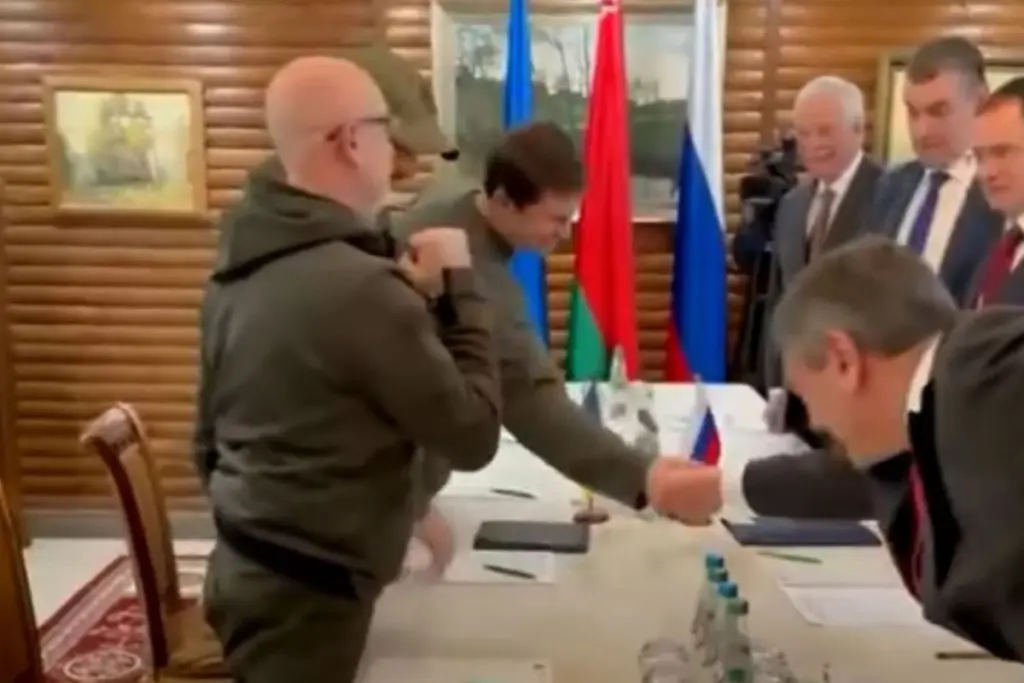 Ξεκινούν οι διαπραγματεύσεις μεταξύ Ουκρανίας και Ρωσίας στη Λευκορωσία