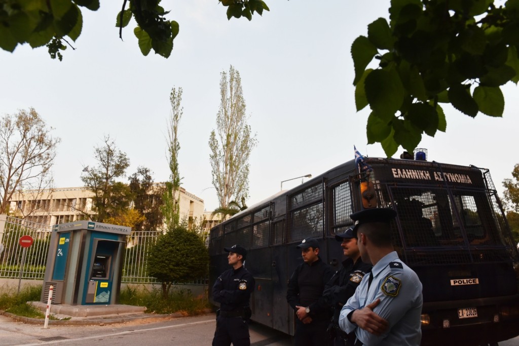 Παραβίασε το ηλεκτρονικό βραχιολάκι ο Βασίλης Δημάκης