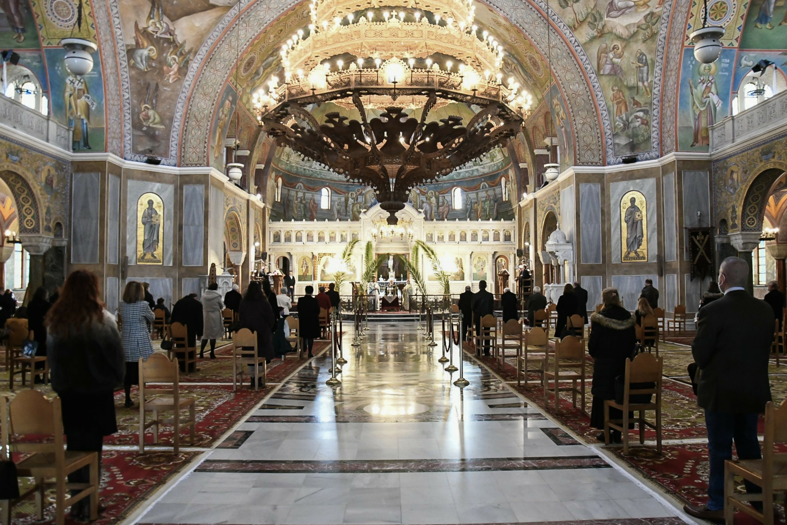 Λαμία: Εισέβαλε στο Ιερό εκκλησίας βρίζοντας γιατί τον ξύπνησαν οι καμπάνες
