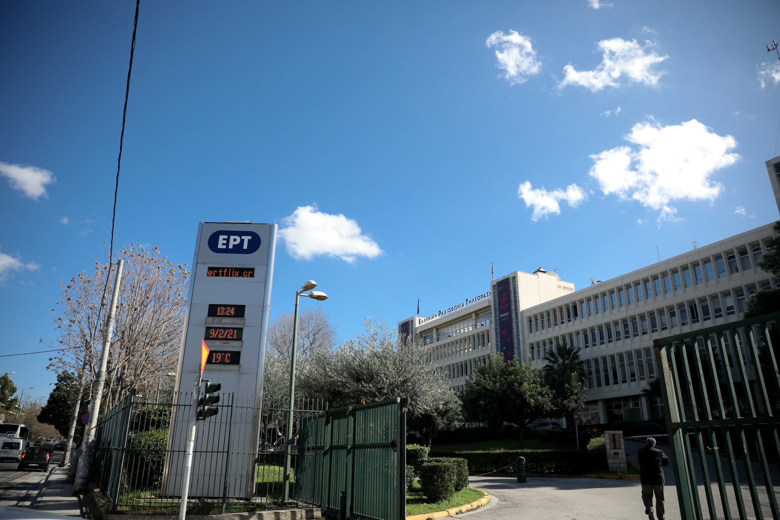 ΕΣΗΕΑ καλεί ΕΡΤ να δώσει “πειστικές εξηγήσεις” για τις δήθεν ανταποκρίσεις από τη Μόσχα