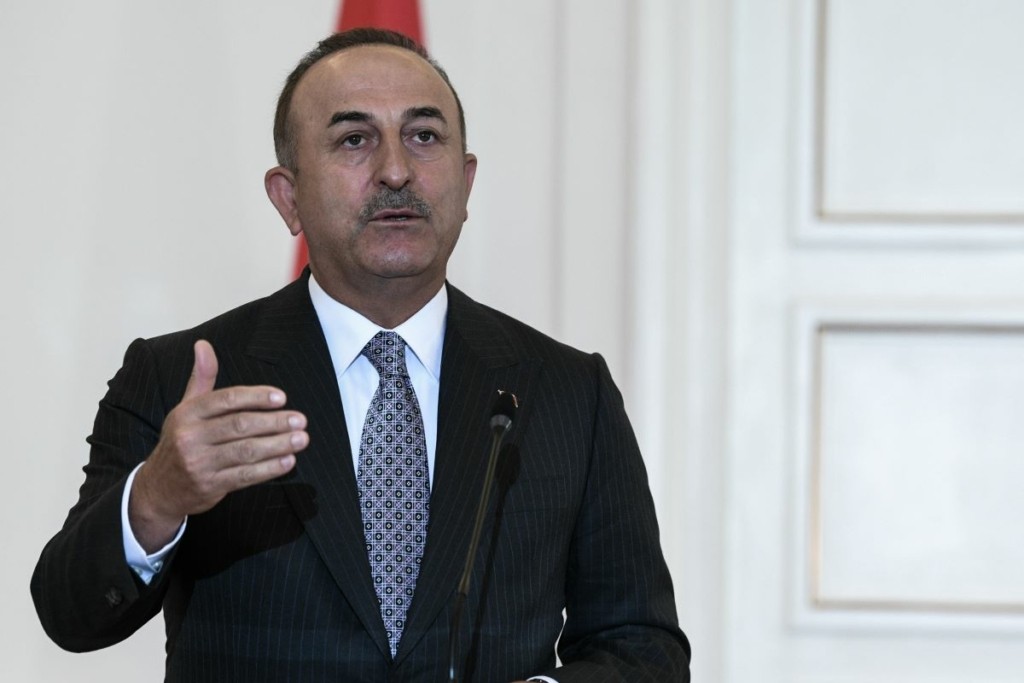 “Υπάρχουν νησάκια και βραχονησίδες υπό αδιευκρίνιστο καθεστώς” – To μήνυμα του Τσαβούσογλου προς την Ελλάδα