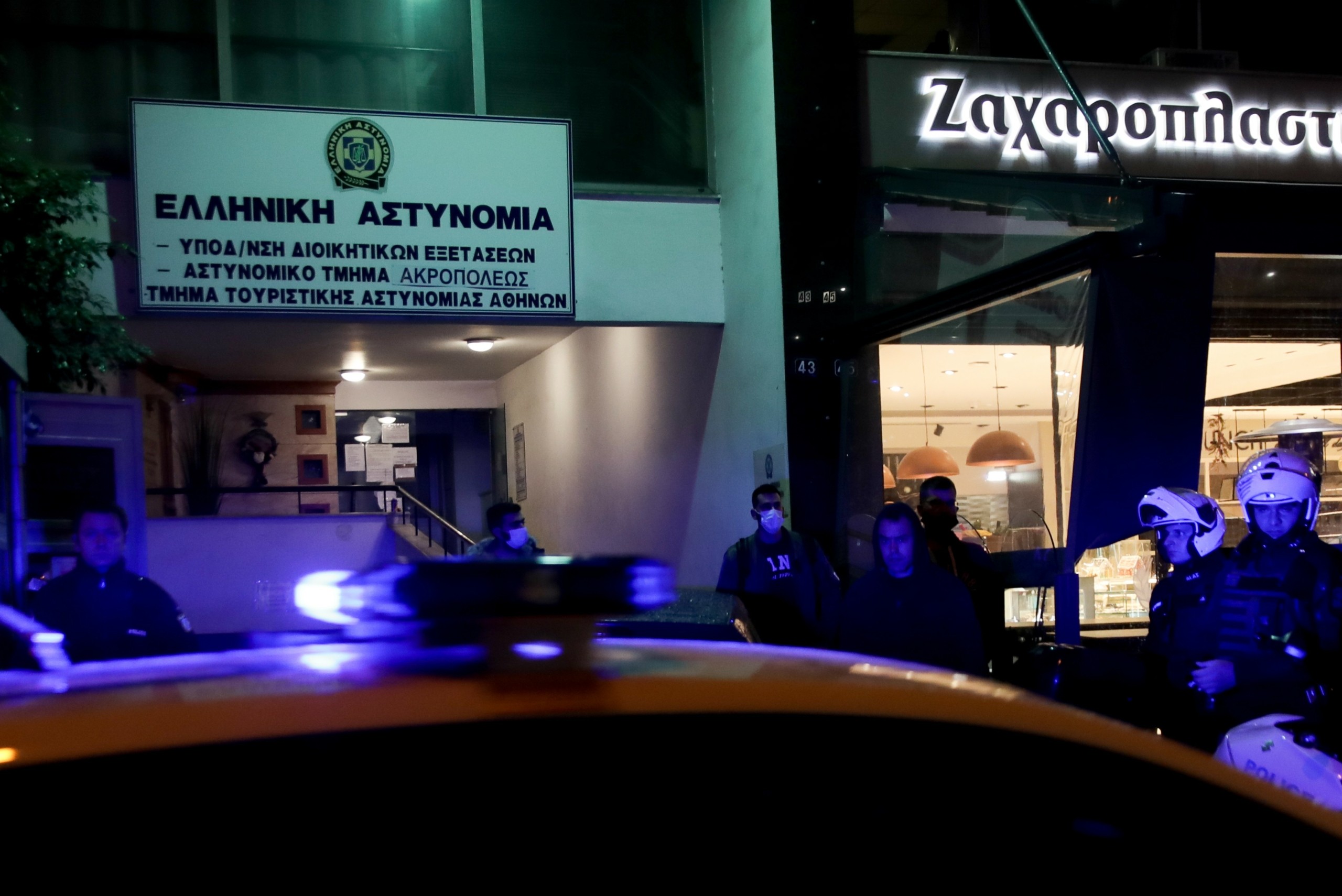 Έκρυβαν εννιά βόμβες μολότοφ σε τσάντες laptop! – Πώς τους “τσίμπησε” η αστυνομία