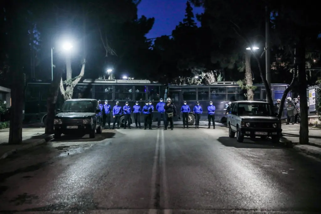 Σκληρή ανακοίνωση από τη ρωσική πρεσβεία στην Ελλάδα – Υπάρχουν κίνδυνοι για τους Ρώσους πολίτες στη χώρα”