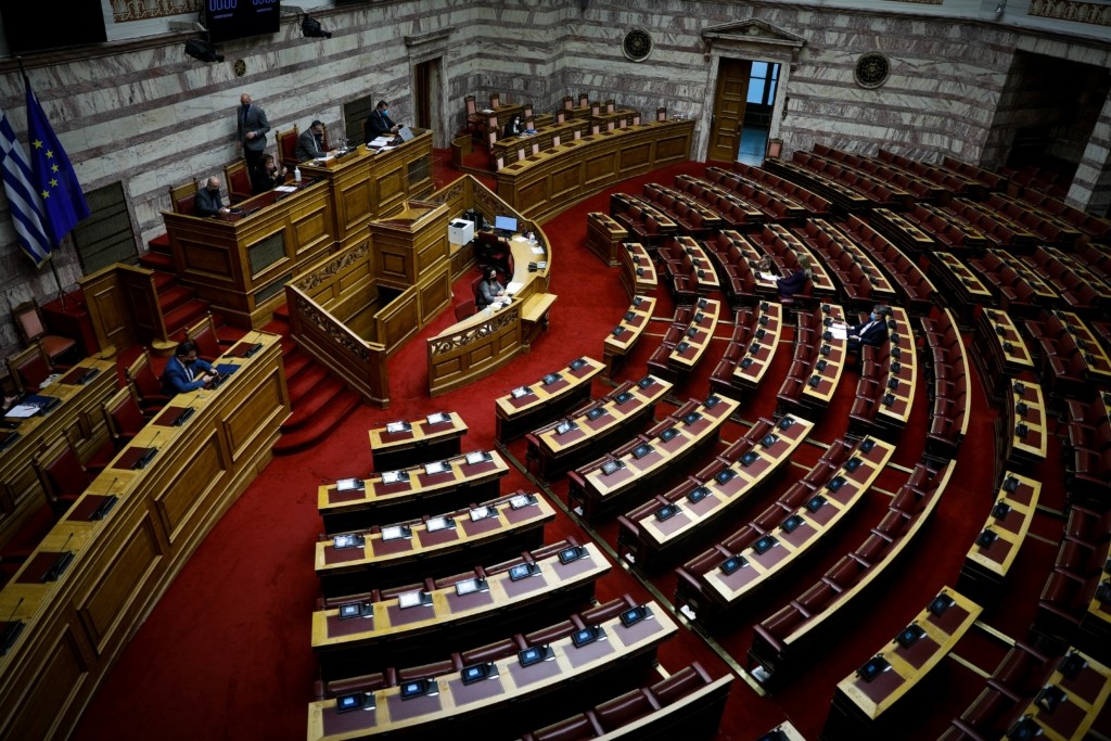 Στην Ολομέλεια της Βουλής ο πόλεμος στην Ουκρανία – Στο επίκεντρο η αποστολή αμυντικού υλικού