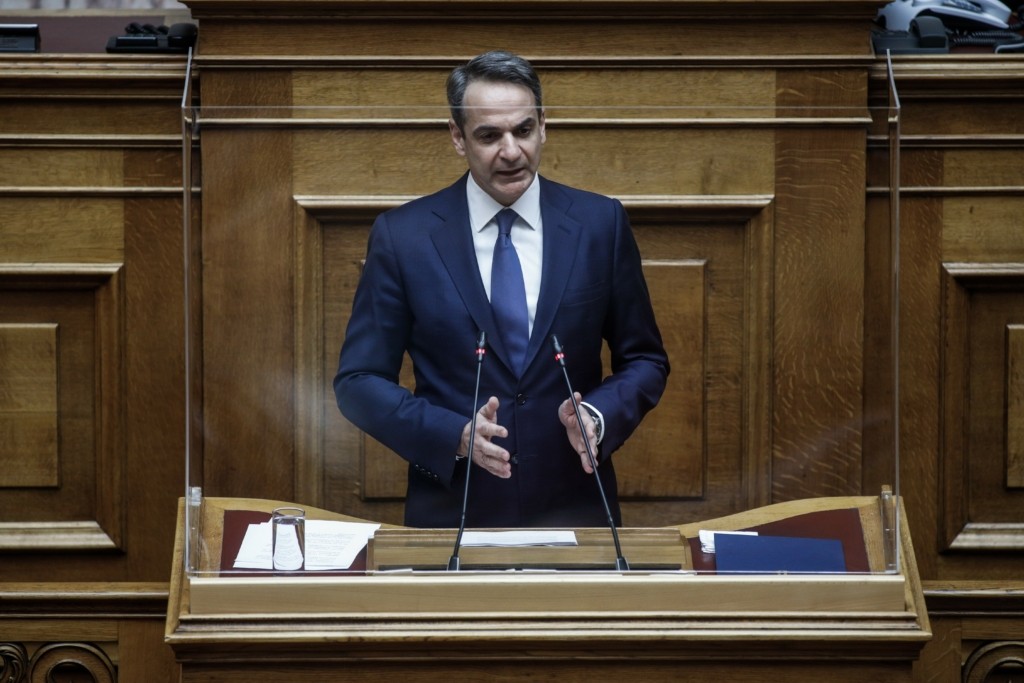 Μητσοτάκης στη Βουλή – “Είμαστε στο πλευρό της Ουκρανίας και της ειρήνης – Παράλογη και ανιστόρητη η ρωσική εισβολή”