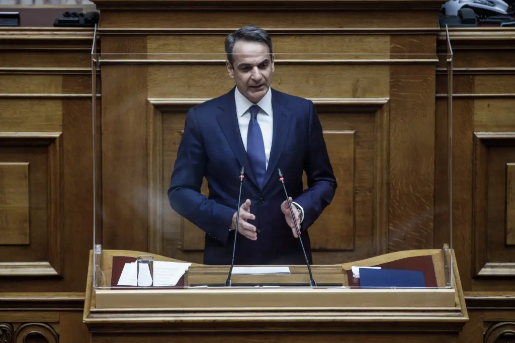 Μητσοτάκης στη Βουλή – “Είμαστε στο πλευρό της Ουκρανίας και της ειρήνης – Παράλογη και ανιστόρητη η ρωσική εισβολή”