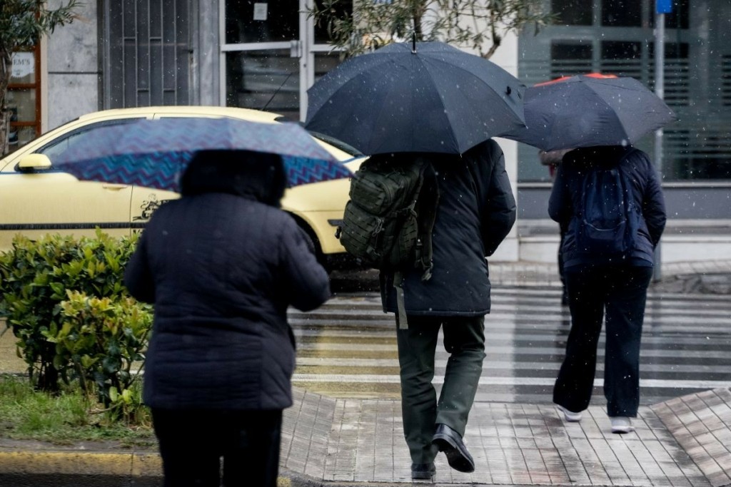 Επιμένει ζόρικα ο φετινός χειμώνας – Συνεχίζονται και το Σάββατο οι τοπικές βροχές και χιονοπτώσεις