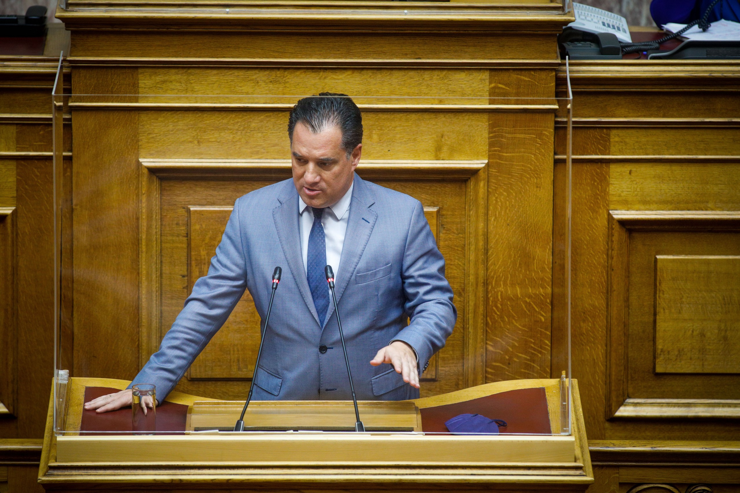 Γεωργιάδης για ακρίβεια – “Δεν κρυώνει ο κόσμος, τριπλασιάστηκε η επιδότηση πετρελαίου”