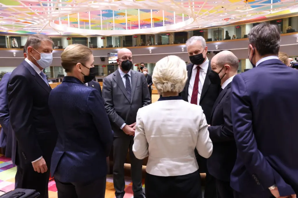 Πώς μπορεί η ΕΕ να απαλλαγεί από την εξάρτηση στο ρωσικό φυσικό αέριο;
