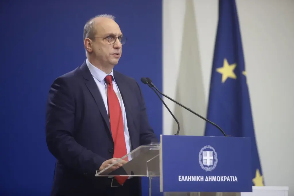 Ο Γιάννης Οικονόμου πέταξε “σπόντα” για τον Νίκο Ανδρουλάκη – “Θέλει συνεργασία με τον Τσίπρα”