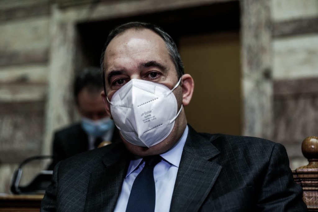 Η δέσμευση του Γιάννη Πλακιωτάκη για τις τιμές των ναυτιλιακών καυσίμων