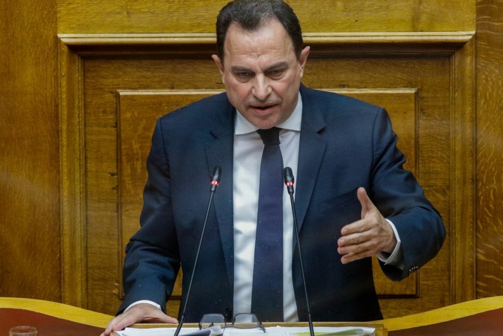 “Δε θα επιτρέψουμε φαινόμενα κερδοσκοπίας” τόνισε από το βήμα της Βουλής ο υπουργός Αγροτικής Ανάπτυξης