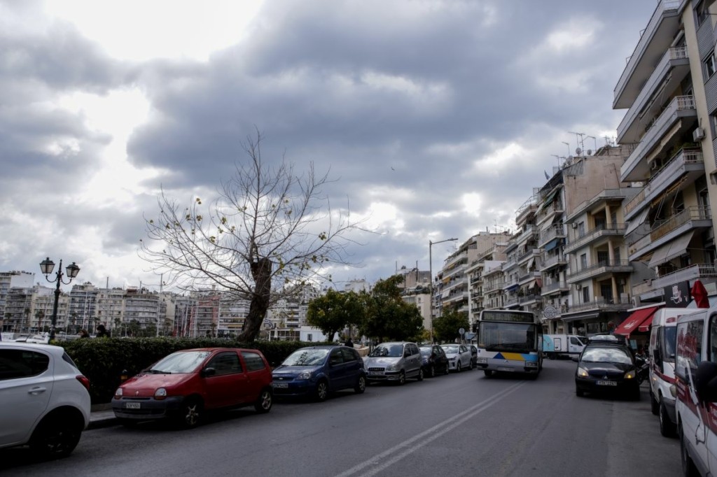 Πέφτει η θερμοκρασία σήμερα (23/11) και έρχεται αφρικανική σκόνη – Που θα βρέξει