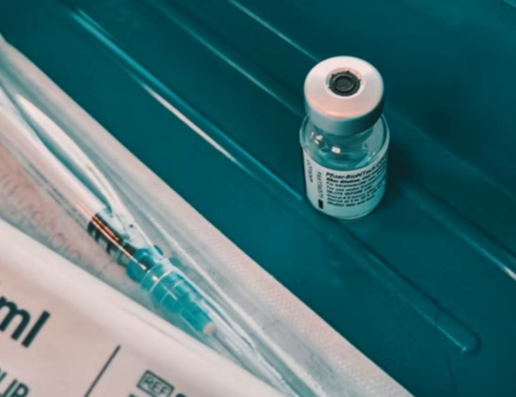 Νέα μελέτη για το εμβόλιο της Pfizer – Λιγότερο αποτελεσματικό στα παιδιά 5-11 ετών
