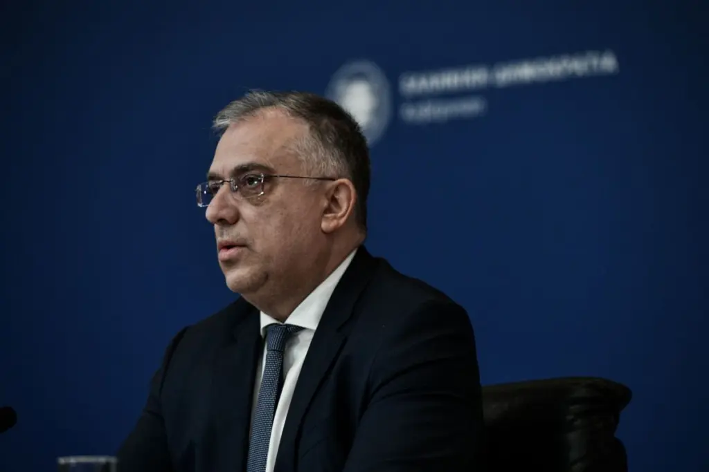 Συνομιλία Θεοδωρικάκου με τον υπουργό Εσωτερικών της Ουκρανίας – “Θα διευκολύνουμε τους Ουκρανούς πολίτες”