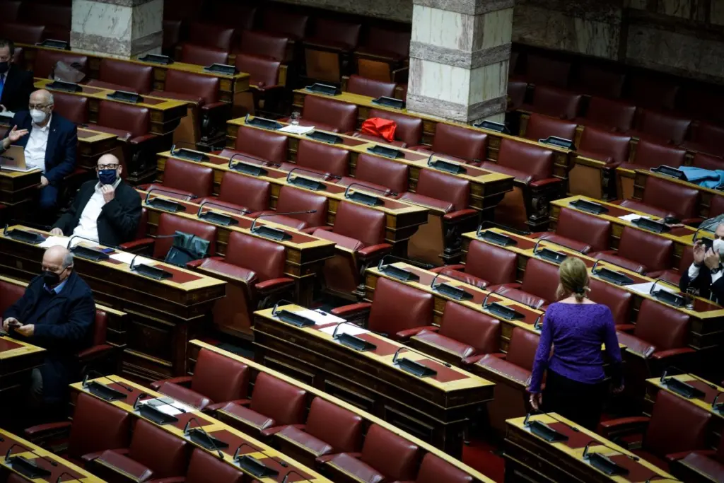 Όλα τα κόμματα της Βουλής στάθηκαν ομόθυμα υπέρ της στήριξης των προσφύγων από την Ουκρανία