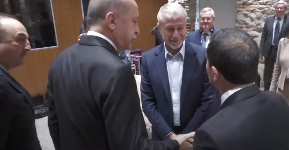 Σοκαριστικές λεπτομέρειες για τη φερόμενη δηλητηρίαση του Αμπράμοβιτς – Ποιες ουσίες χρησιμοποιήθηκαν