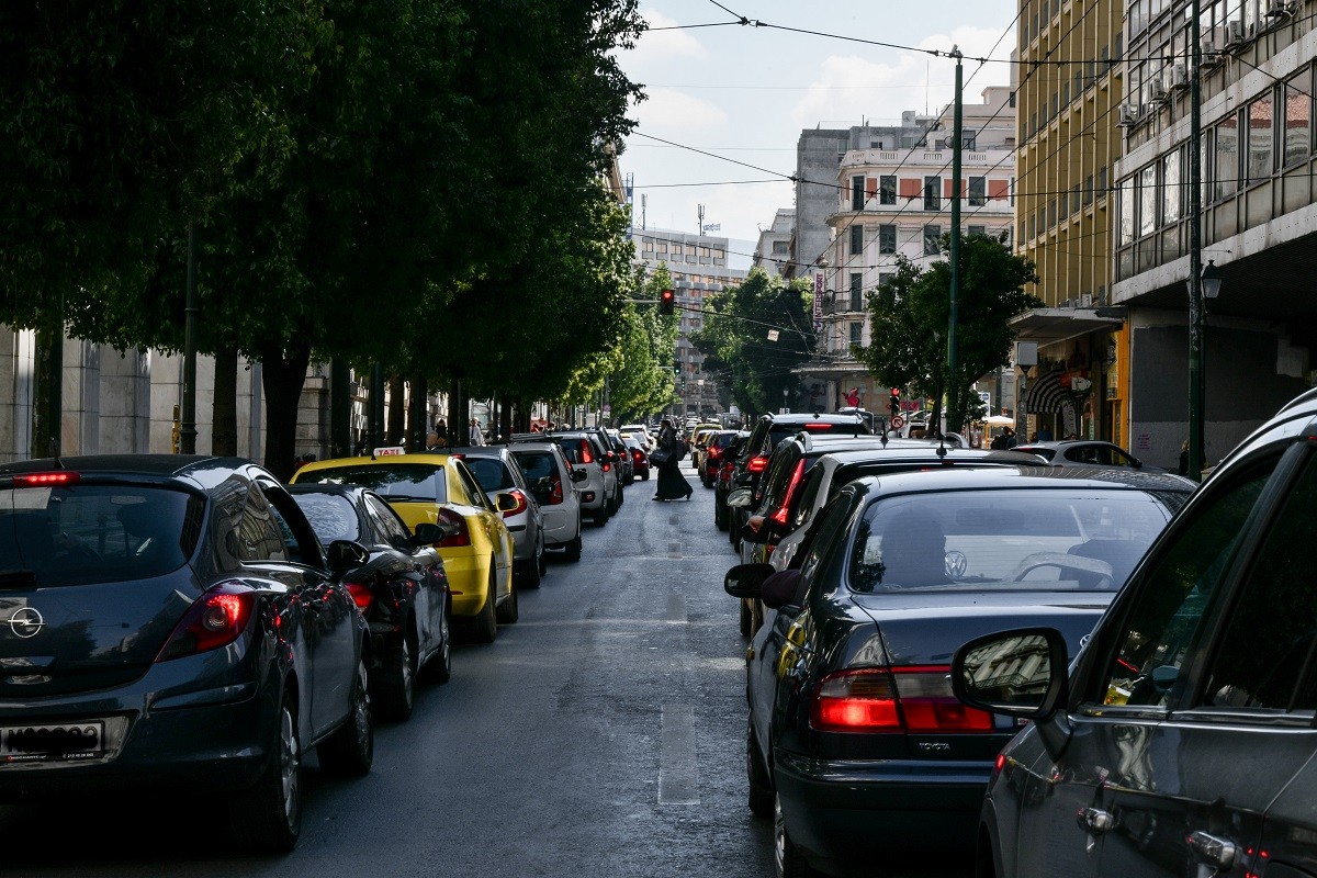 Παίρνουν… αμάξια οι Έλληνες – Αυξήθηκαν κατά 37,6% οι πωλήσεις στη χώρα τον Φεβρουάριο