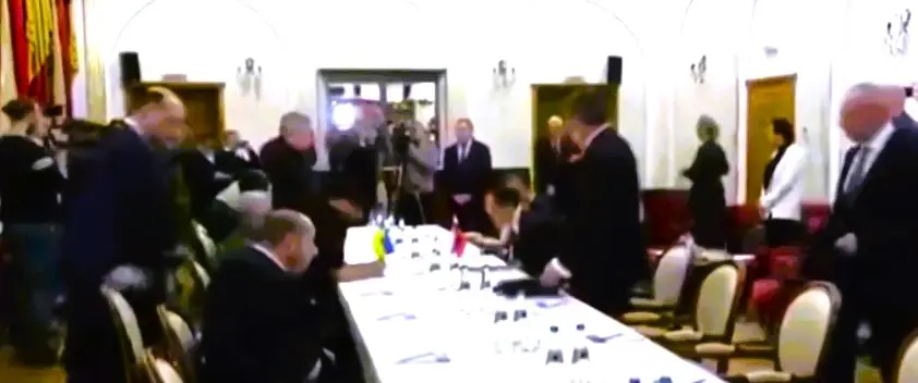 Έτοιμος να ξεκινήσει ο δεύτερος γύρος των διαπραγματεύσεων – Οι Ρώσοι μεταβαίνουν σε άγνωστη τοποθεσία