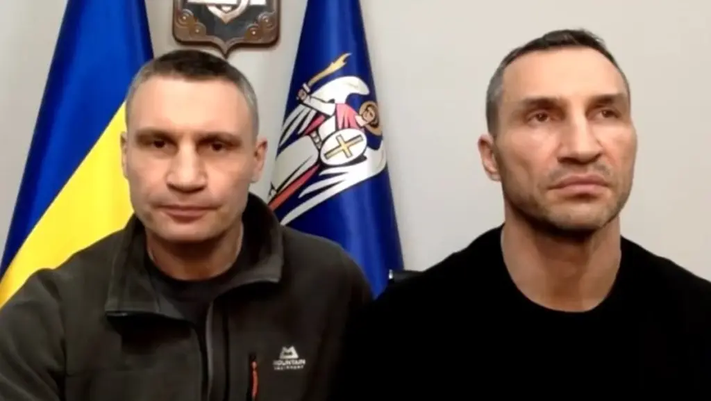Ηρωικός ο δήμαρχος Κιέβου – “Θα υπερασπιστούμε την πόλη μας μέχρι την τελευταία ρανίδα του αίματος μας” (vids)