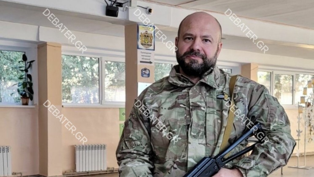 Συγκινητική ανθρώπινη ιστορία από τον πόλεμο στην Ουκρανία – Πατέρας 4 παιδιών έγινε έφεδρος για να προστατέψει την πατρίδα του (pics)