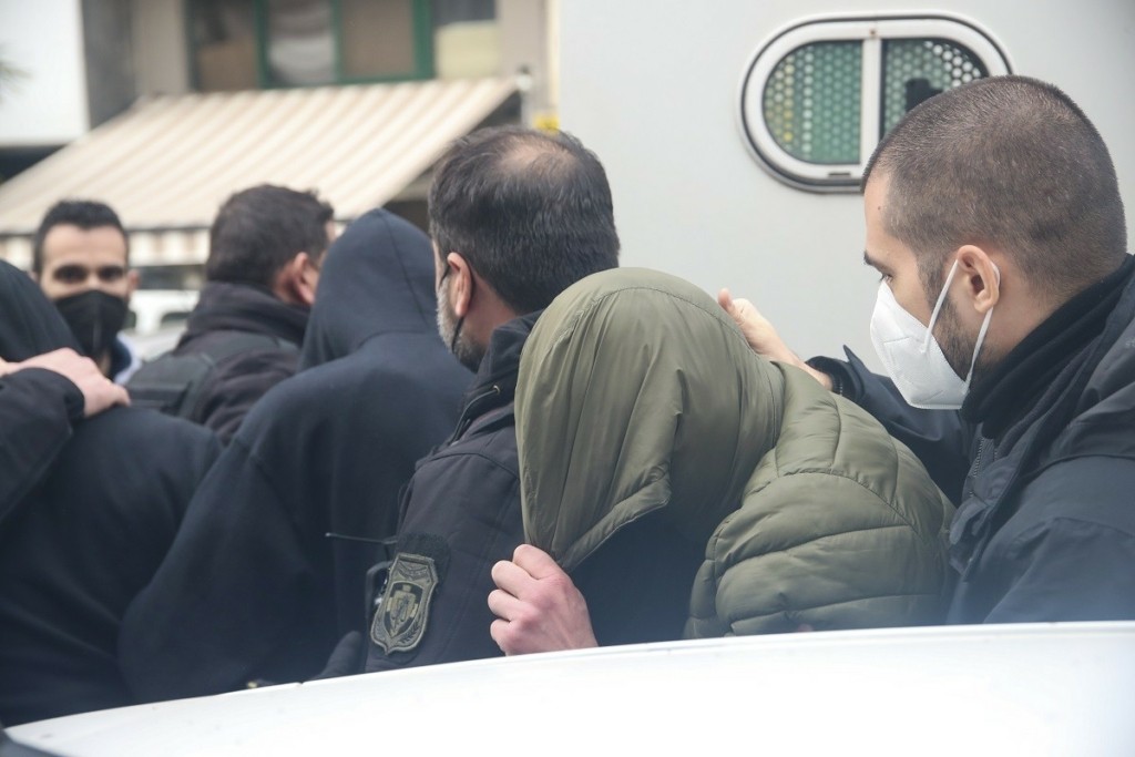 Εξελίξεις μετά τα επεισόδια σε ερασιτεχνικό αγώνα – Στο Αυτόφωρο και στο Δικαστήριο Ανηλίκων οι κατηγορούμενοι (vid)