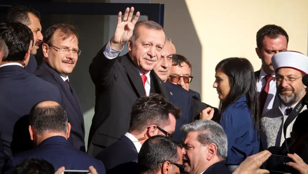 Ο “διπλωμάτης” Ερντογάν – Επικοινώνησε ξανά με τον Πούτιν και πρότεινε συνάντηση με Ζελένσκι στην Τουρκία