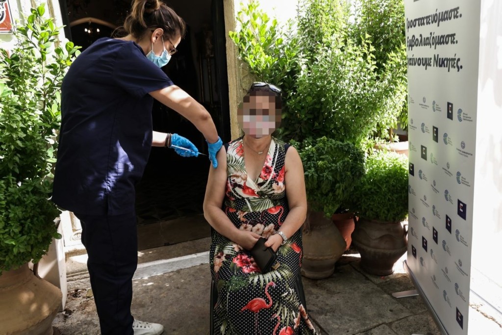 Ανοιχτό το ενδεχόμενο 4ης δόσης εμβολίου – Ποιους θα αφορά (vid)